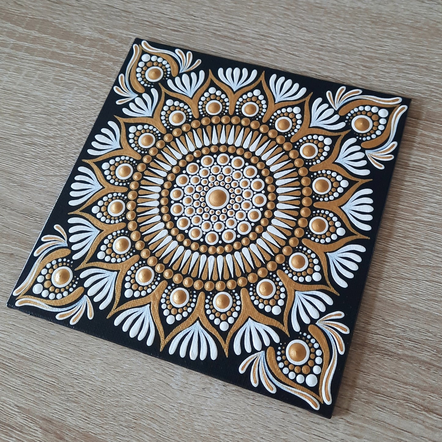 **6" Gold & White Mandala