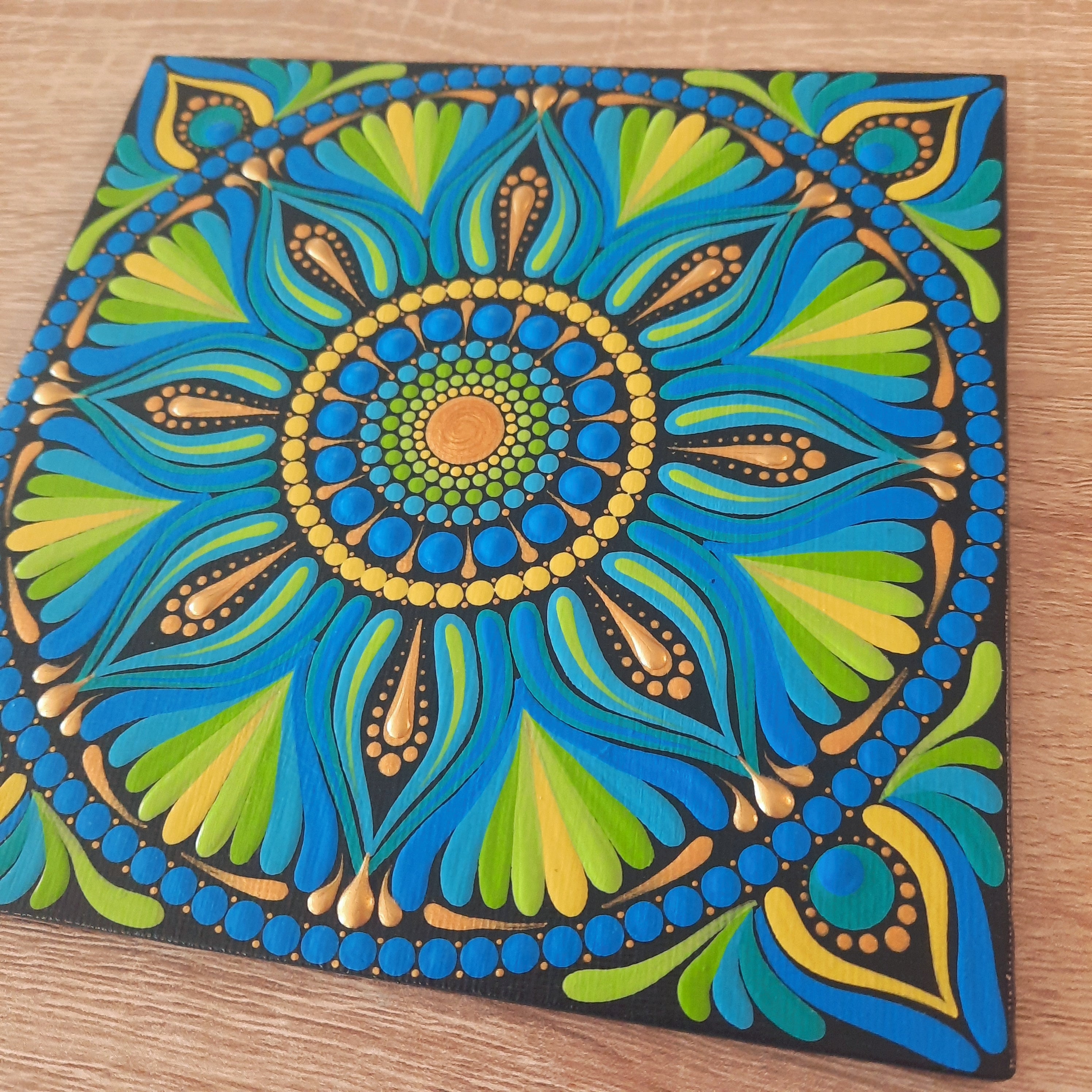 6" Groovy Mandala