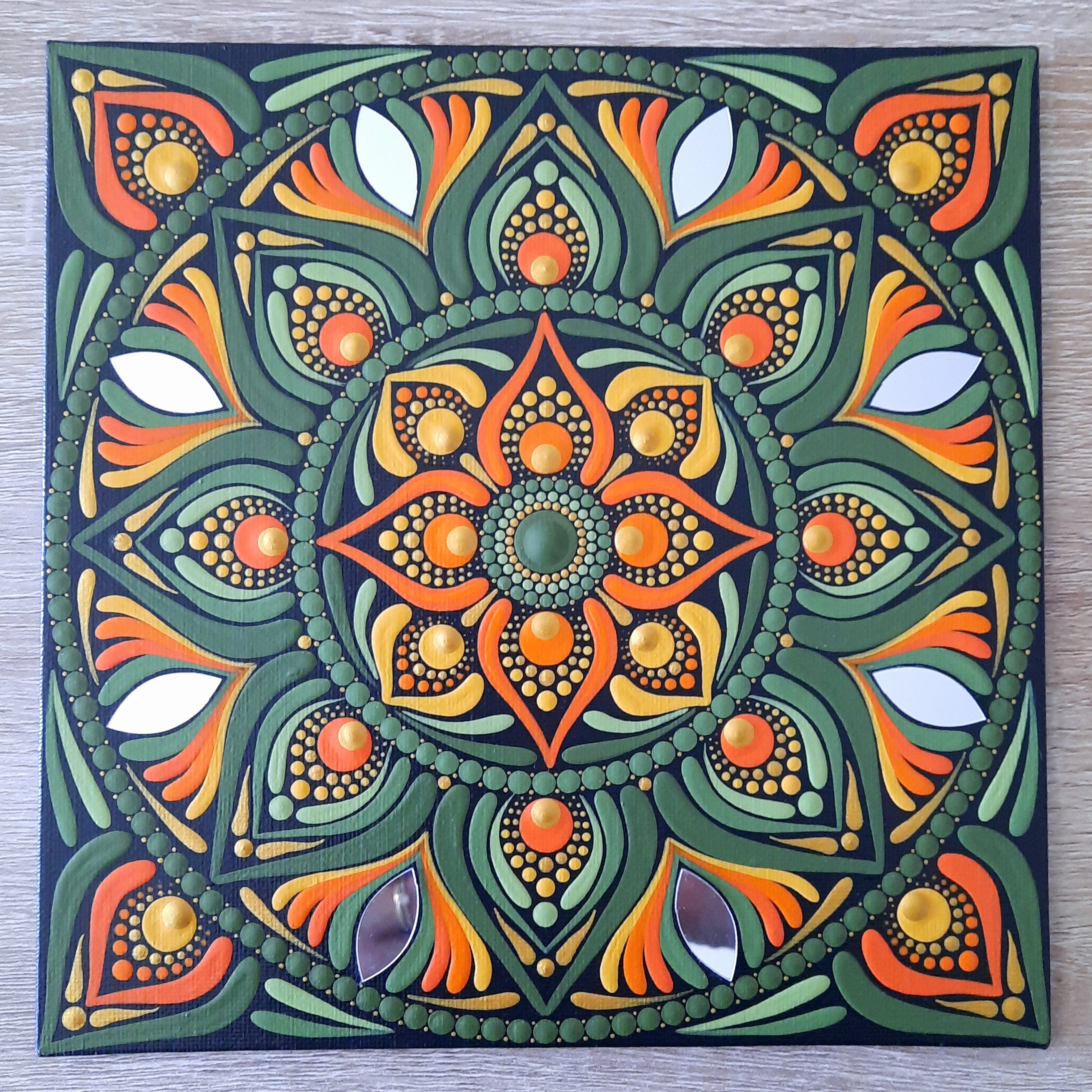 8" Retro Mandala