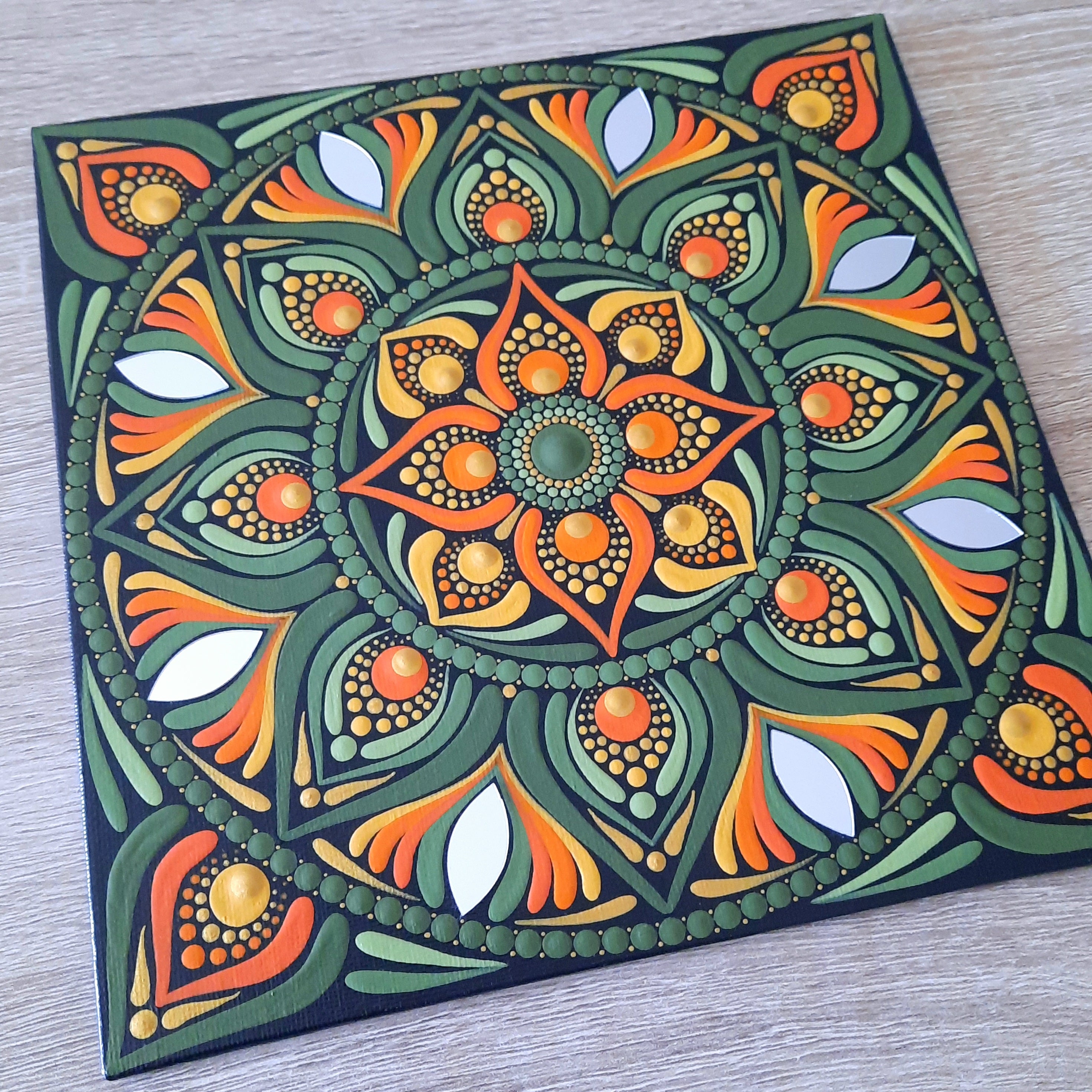 8" Retro Mandala